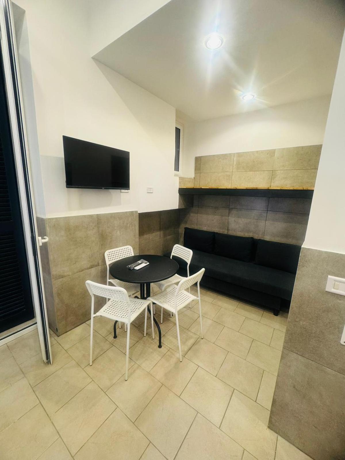 Terrazza Miracoli Napoli Aparthotel Luaran gambar