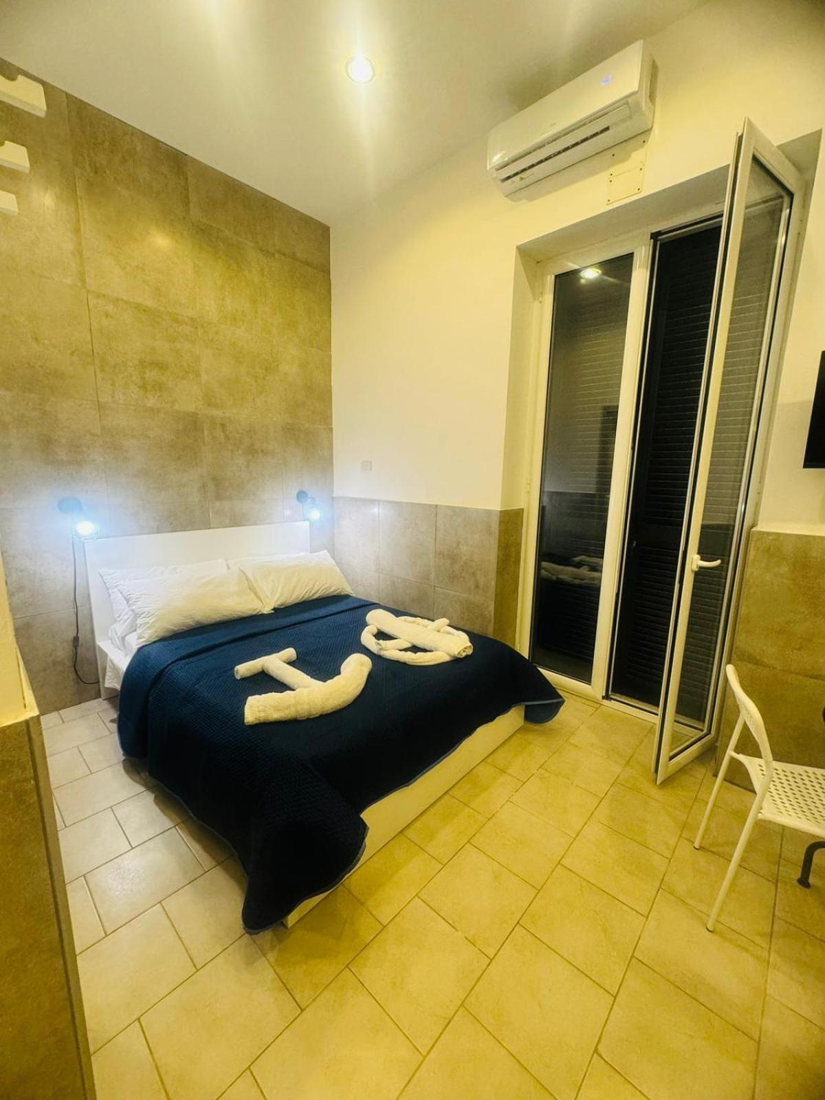 Terrazza Miracoli Napoli Aparthotel Luaran gambar