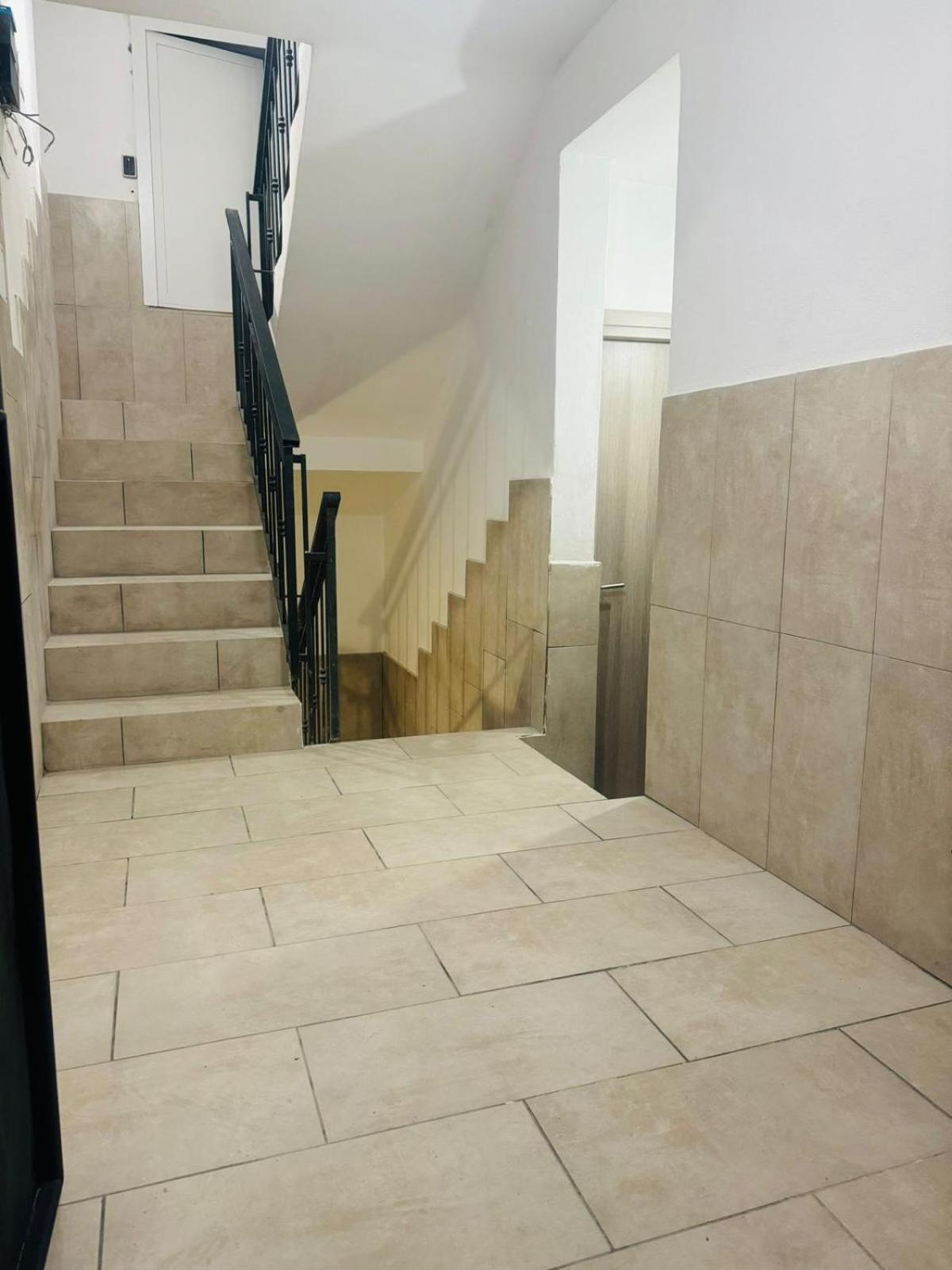 Terrazza Miracoli Napoli Aparthotel Luaran gambar